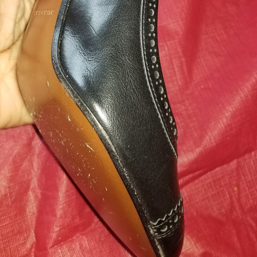 Shoes - Picture 5 of 8